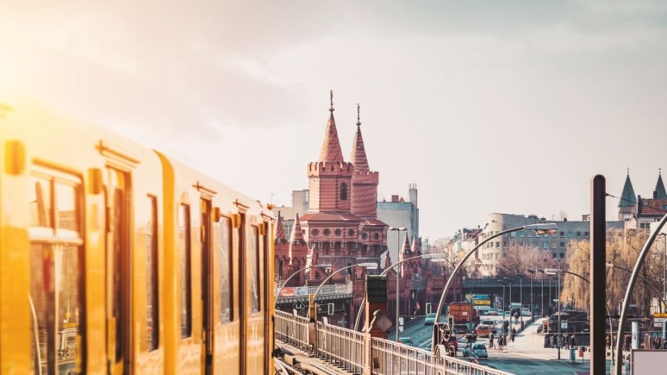 Berlin Friedrichshain - Immobilienverwaltung - Oberbaumbrücke